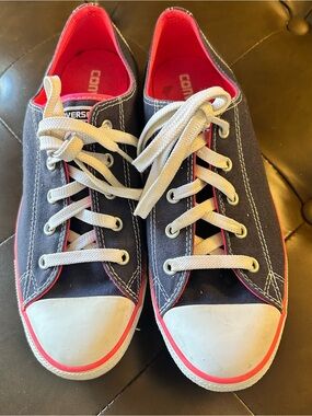 Converse Navy Canvas Low-Top Sneakers with Pink Trim and White Laces